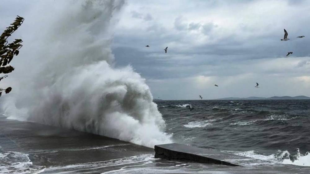 Meteoroloji'den Batı&rsquo;ya fırtına ve sağanak uyarısı