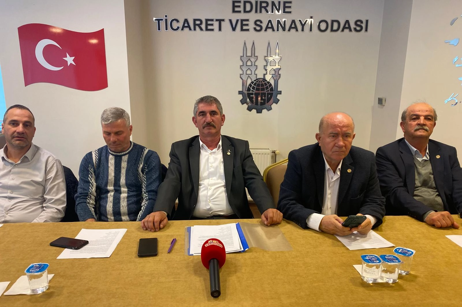 Trakya &ccedil;ift&ccedil;isi: Biz &uuml;retmezsek T&uuml;rkiye a&ccedil; kalır