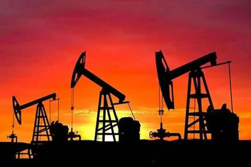 Petrol fiyatları savaşın etkisiyle rekor kırıyor