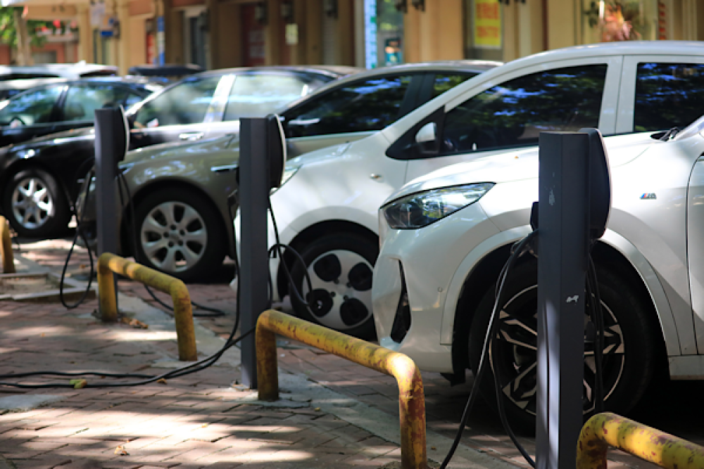 &Ccedil;in&rsquo;de yeni enerjili ara&ccedil; satışlarının payı ilk kez y&uuml;zde 60&rsquo;ı aştı