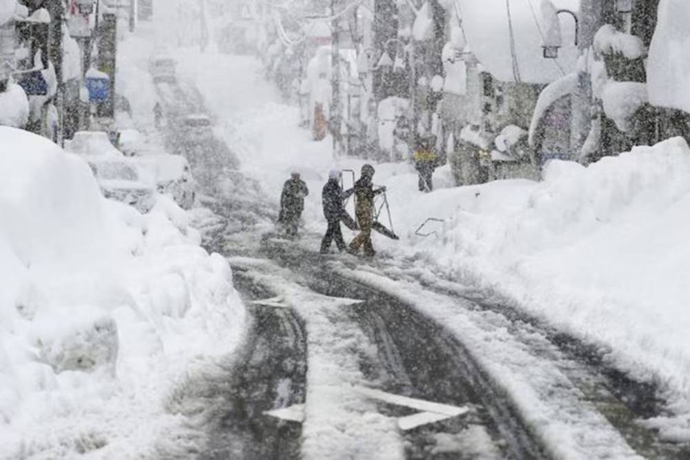 Japonya'da kar felaketi: 46 &ouml;l&uuml;, 558 yaralı