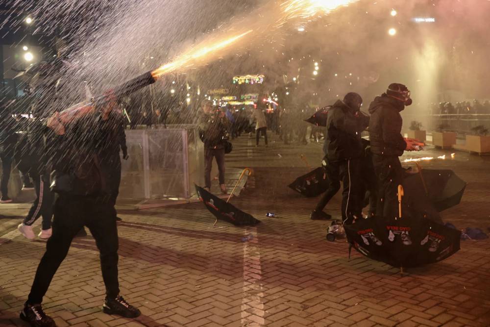 Arnavutluk'ta protestocular Rama h&uuml;k&uuml;metinin istifasını istedi