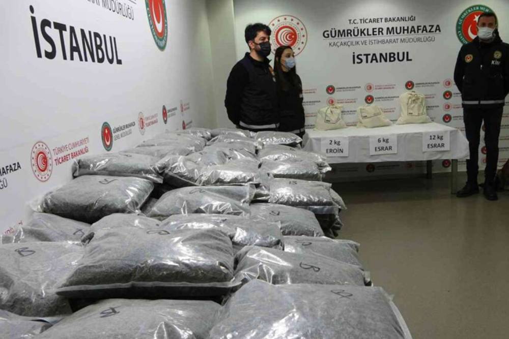 Kapıkule ve Hamzabeyli g&uuml;mr&uuml;klerinde b&uuml;y&uuml;k uyuşturucu operasyonu