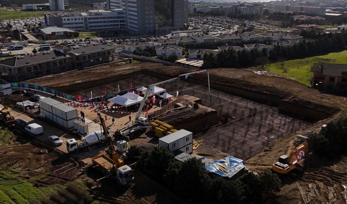 B&uuml;y&uuml;kşehir belediyesi "Gen&ccedil;lik Merkezi"nin temelini attı 