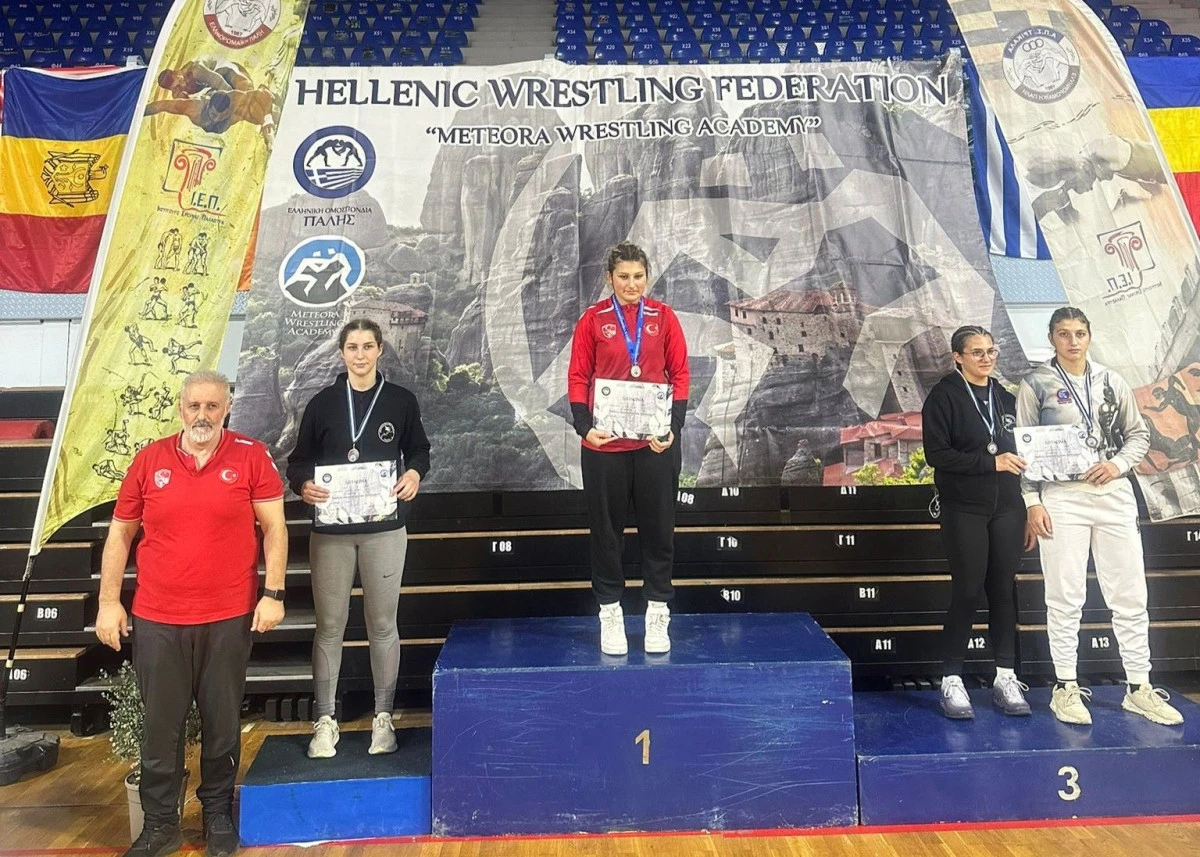 ÇBSK Güreşçisinden Bir Şampiyonluk Daha