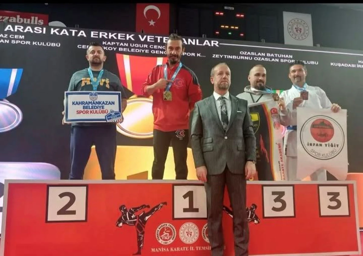 &Ccedil;erkezk&ouml;yl&uuml; Uğur karatede T&uuml;rkiye Şampiyonu oldu 