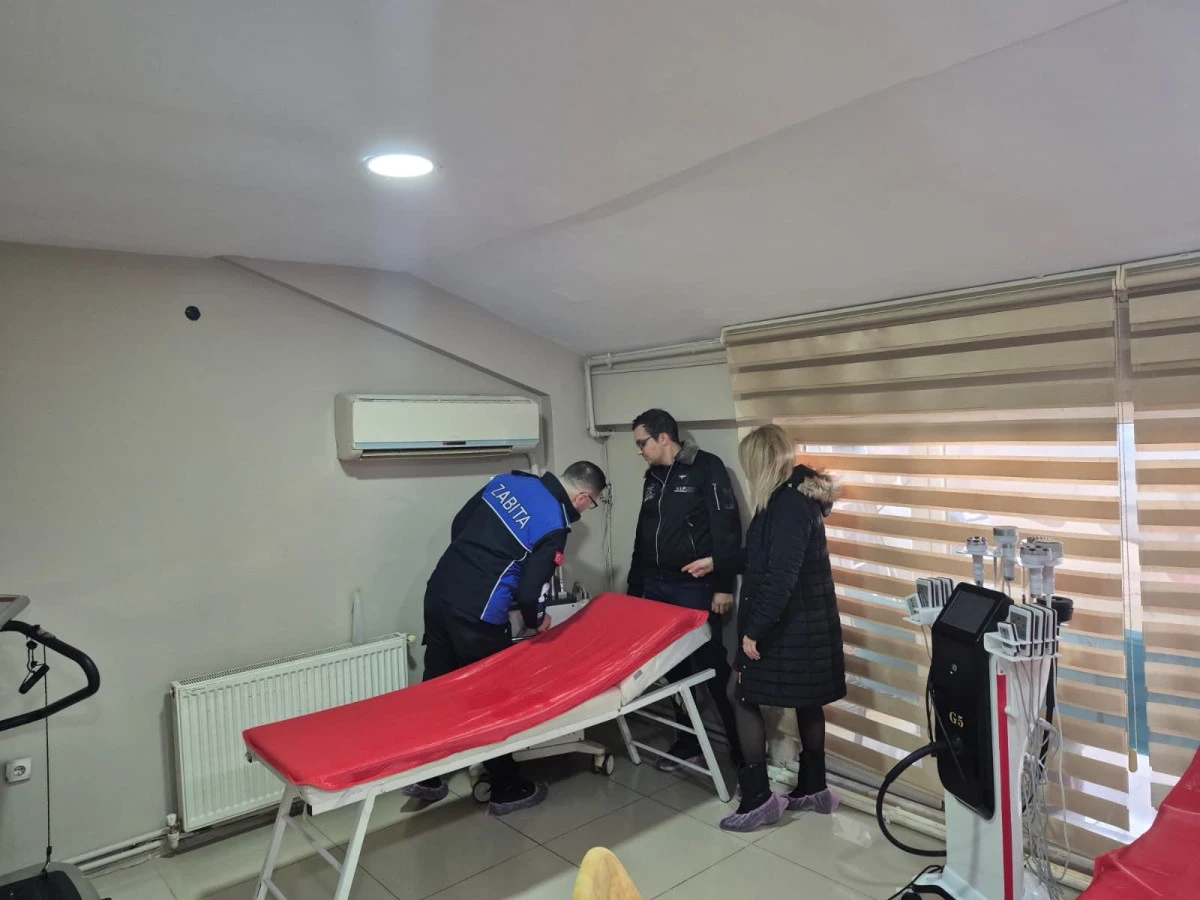 &Ccedil;orlu'da g&uuml;zellik salonları denetlendi 