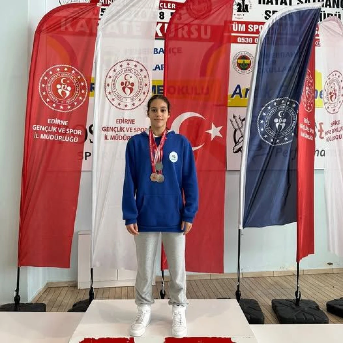 &Ccedil;orlulu sporcu Berra Zengin y&uuml;zmede T&uuml;rkiye'yi temsil edecek