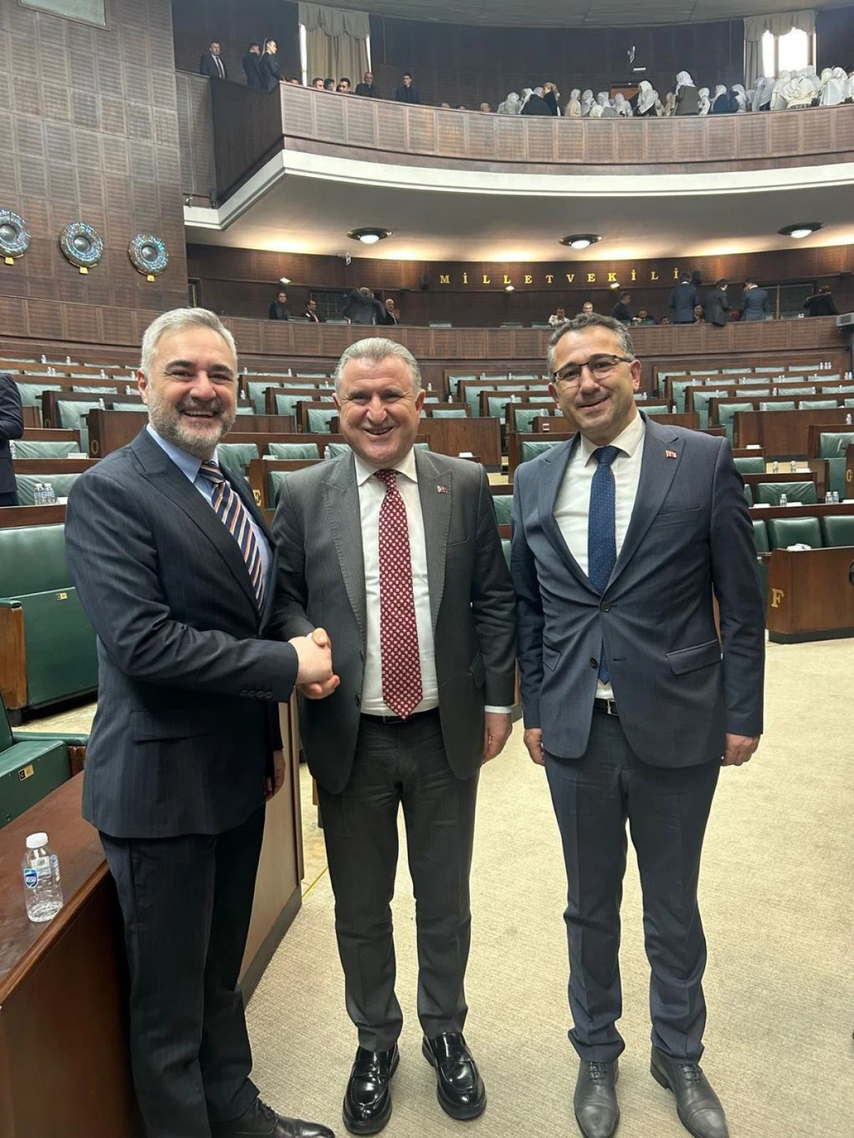 Milletvekili Sarı&ccedil;am ve Başkan &Ccedil;&ouml;lge&ccedil;en bakanla g&ouml;r&uuml;şt&uuml;