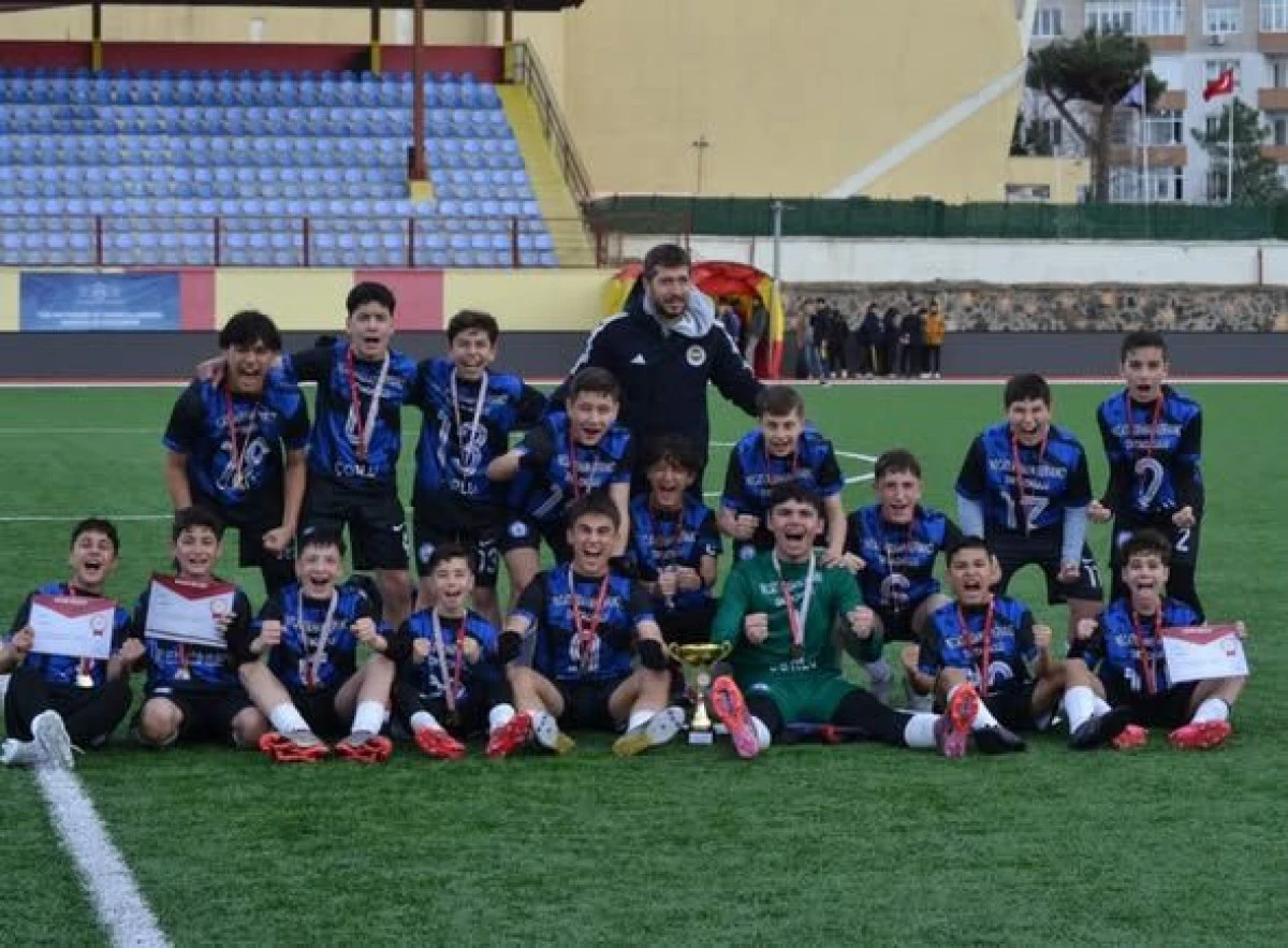 Necati Perihan Kervancı Ortaokulu Futbol Takımı Tekirdağ İl Şampiyonu!
