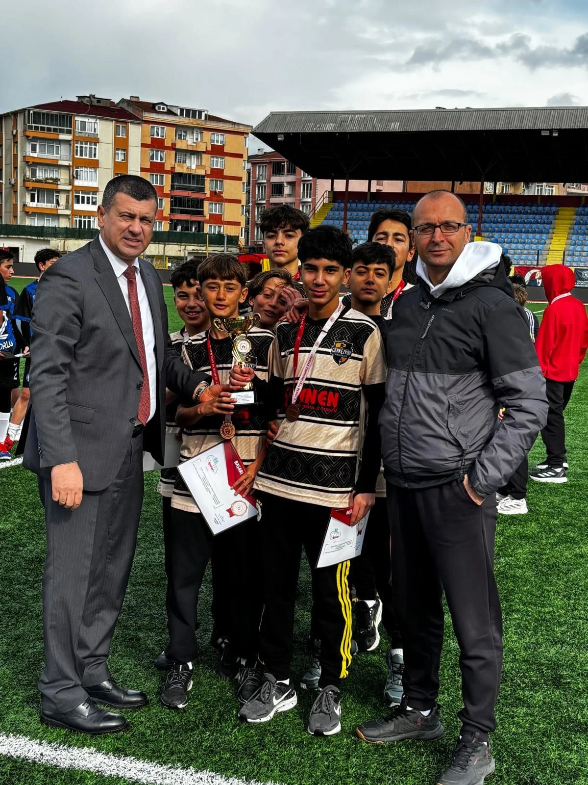 Okul Sporları Futbol Yıldız Erkekler Final M&uuml;sabakaları sonu&ccedil;landı