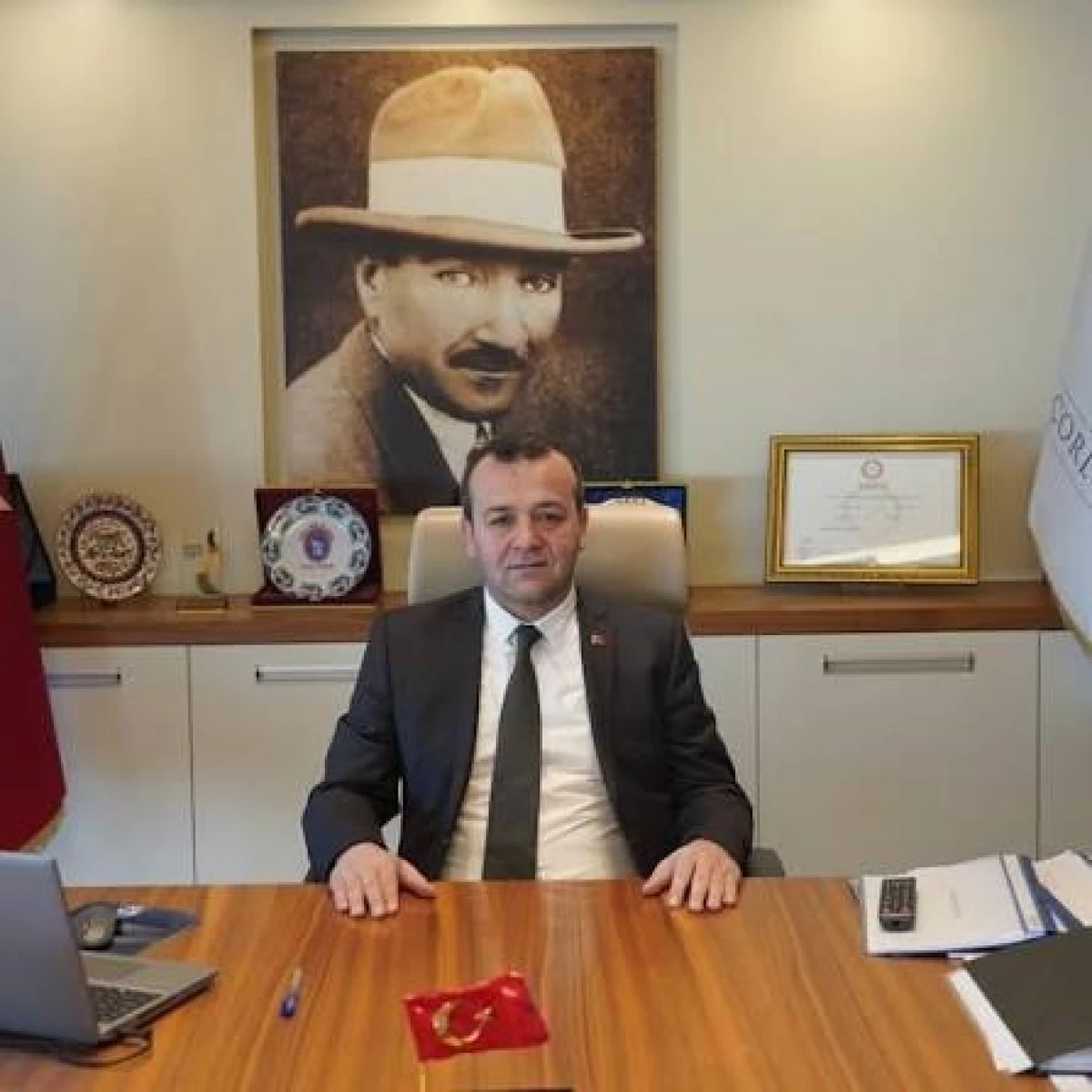 Ramazan Sezer &Ccedil;orlu Belediye Meclis &Uuml;yeliği'nden 'mecburiyetten' istifa etti