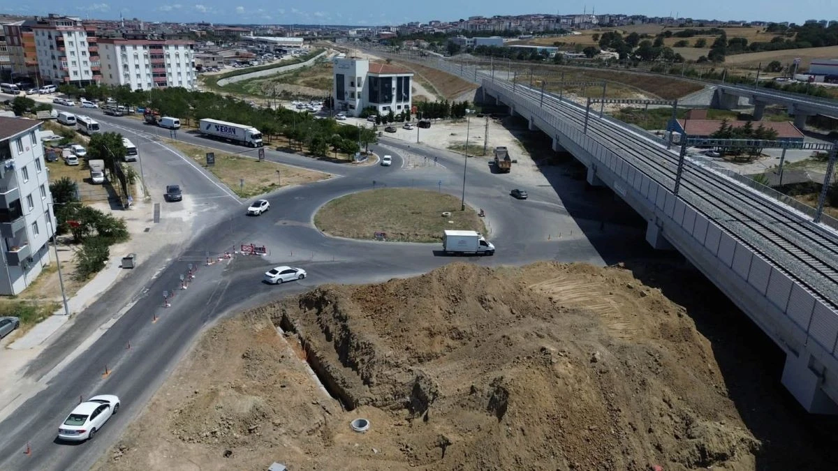 Tekirdağ B&uuml;y&uuml;kşehir'den &Ccedil;erkezk&ouml;y'e altyapı atağı